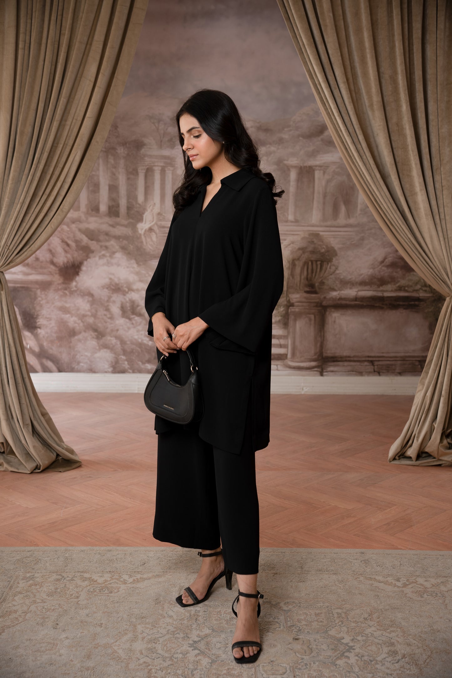 The Pebble Noir set