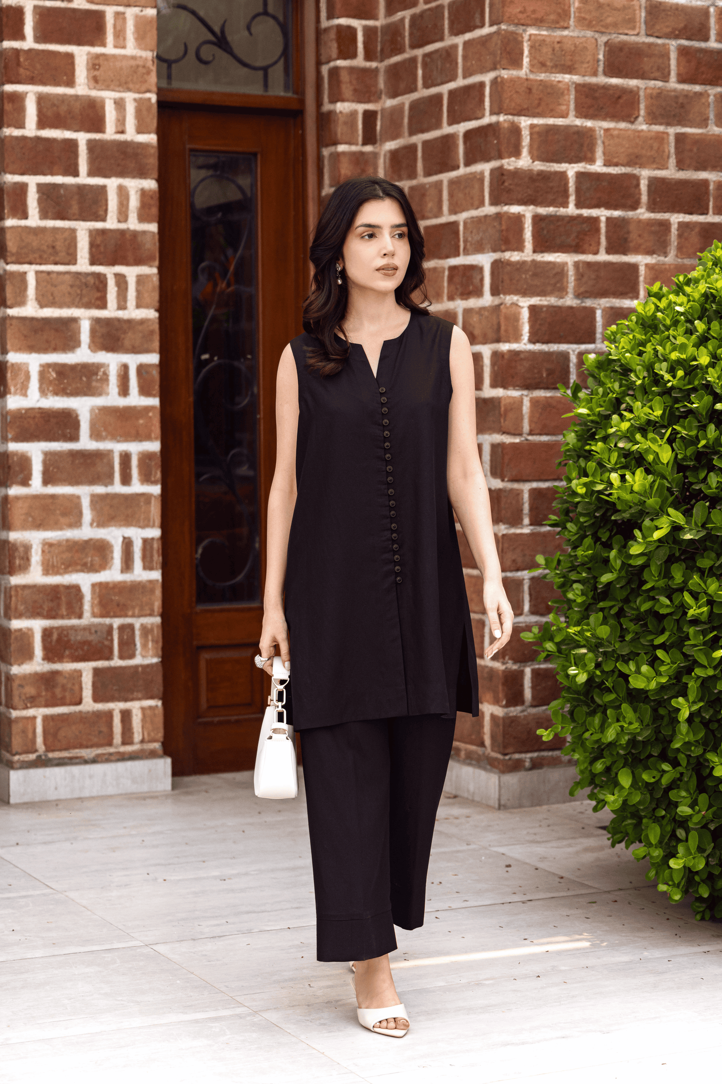 Linea Column Noir Set